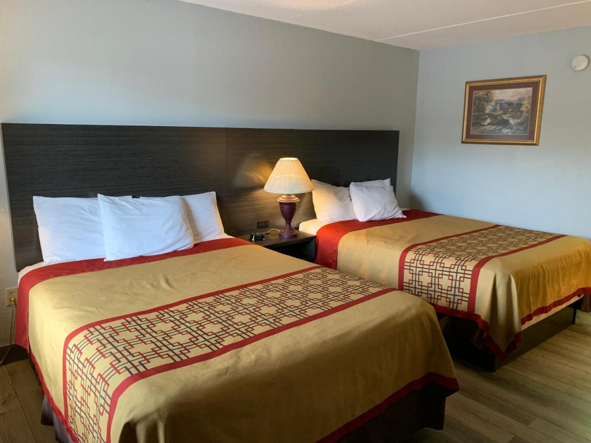 Pigeon Forge Parkway Inn Экстерьер фото