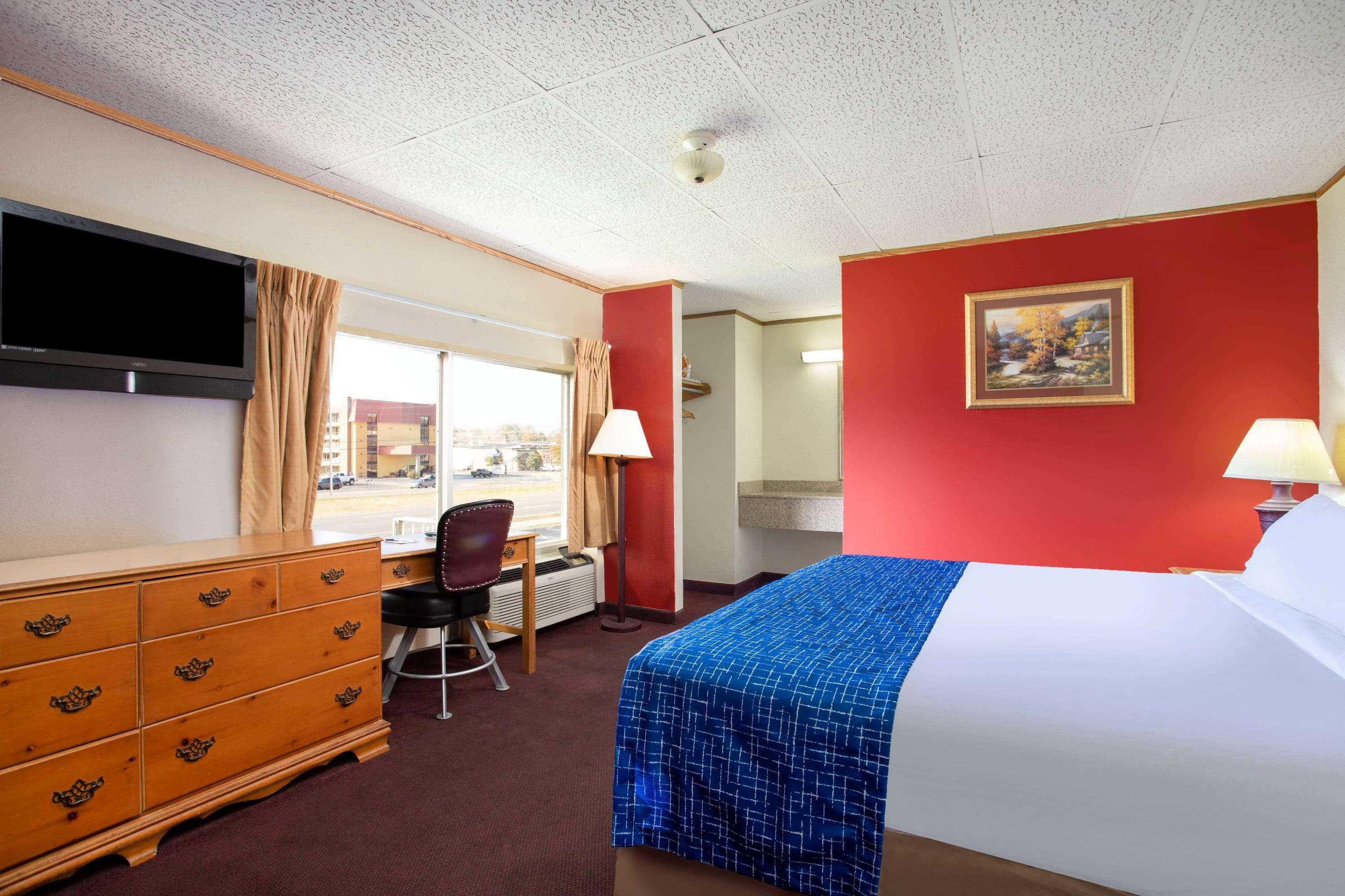 Pigeon Forge Parkway Inn Экстерьер фото