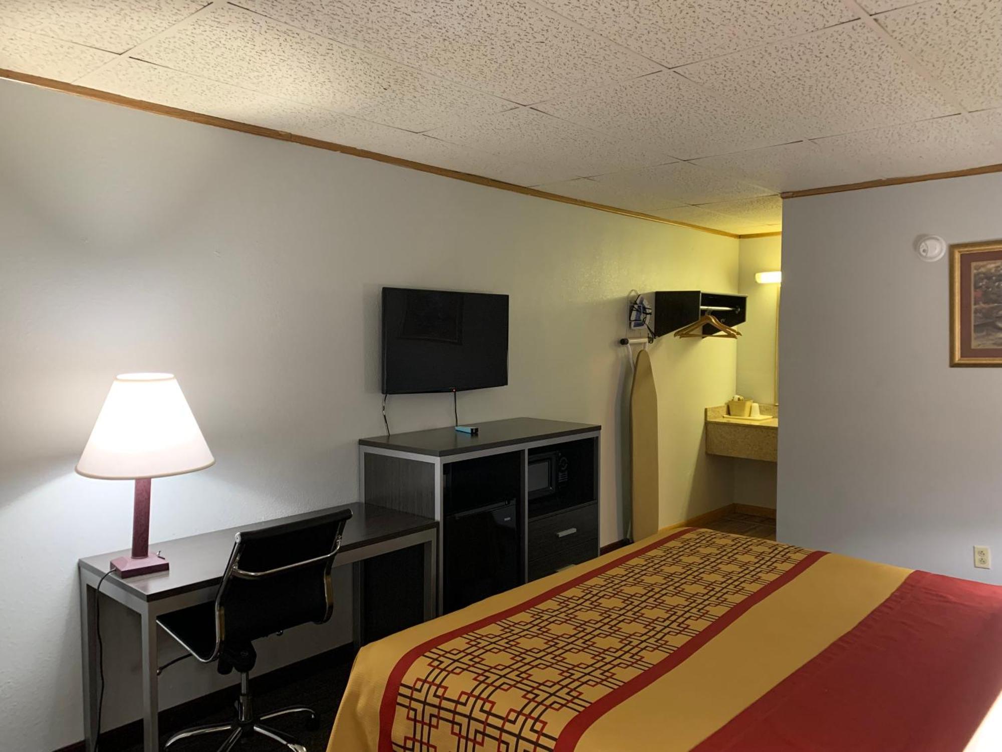 Pigeon Forge Parkway Inn Экстерьер фото