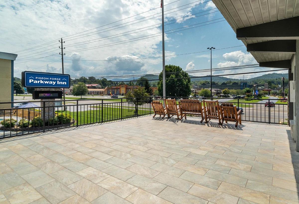 Pigeon Forge Parkway Inn Экстерьер фото